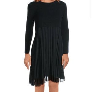 GRACIA Pleated Chiffon Sweaterdress